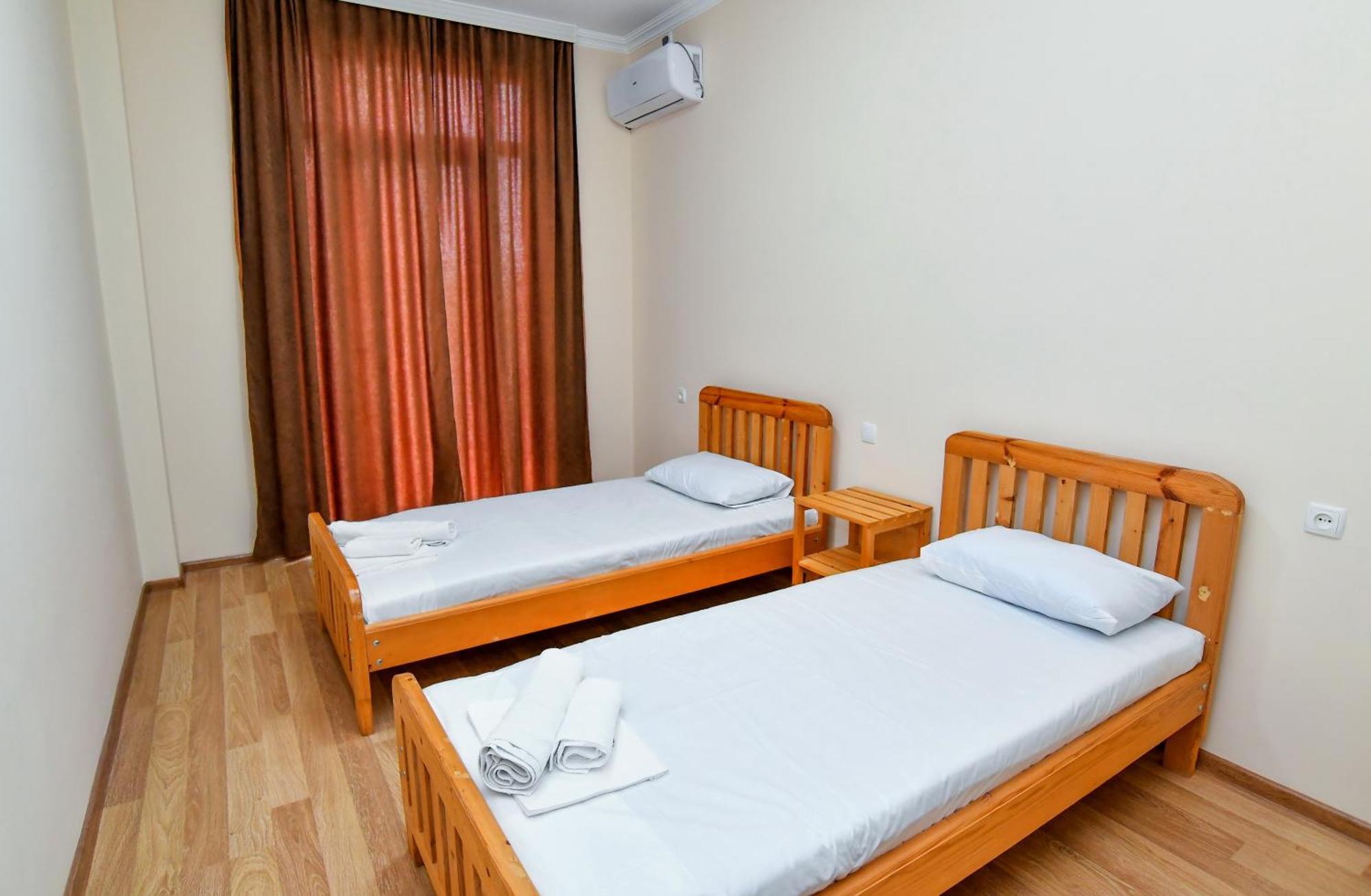 Just Inn Кутаїсі Екстер'єр фото